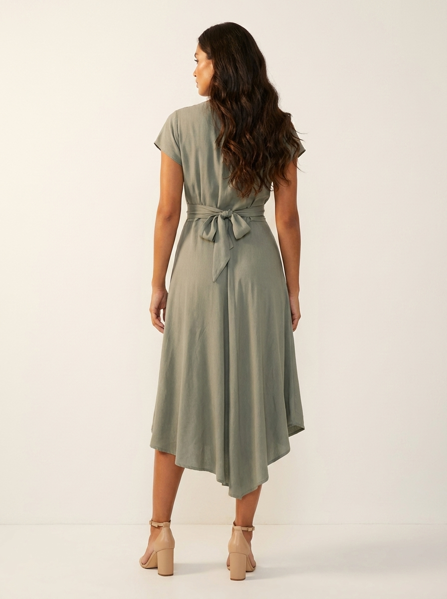 Asymmetrische midi jurk met twistdetail - Elara