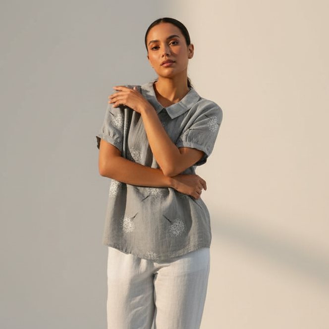 elegante damesblouse met romantische en tijdloze uitstraling.