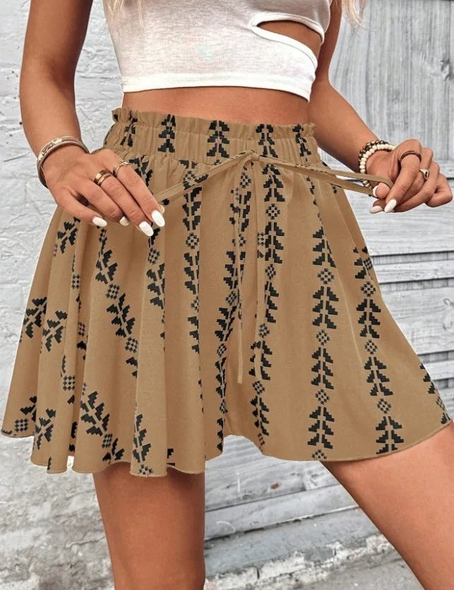 Bohoflaredamesshortmetprint_Alina00007.jpg