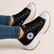 Casual platform sneakers met sportieve look