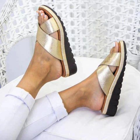 Comfortabele metallic slippers - Elise