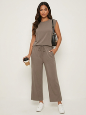 Stylish wide-leg trouser set - Ava