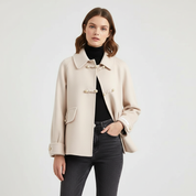 Elegante damesmantel met parelknopen - Camille