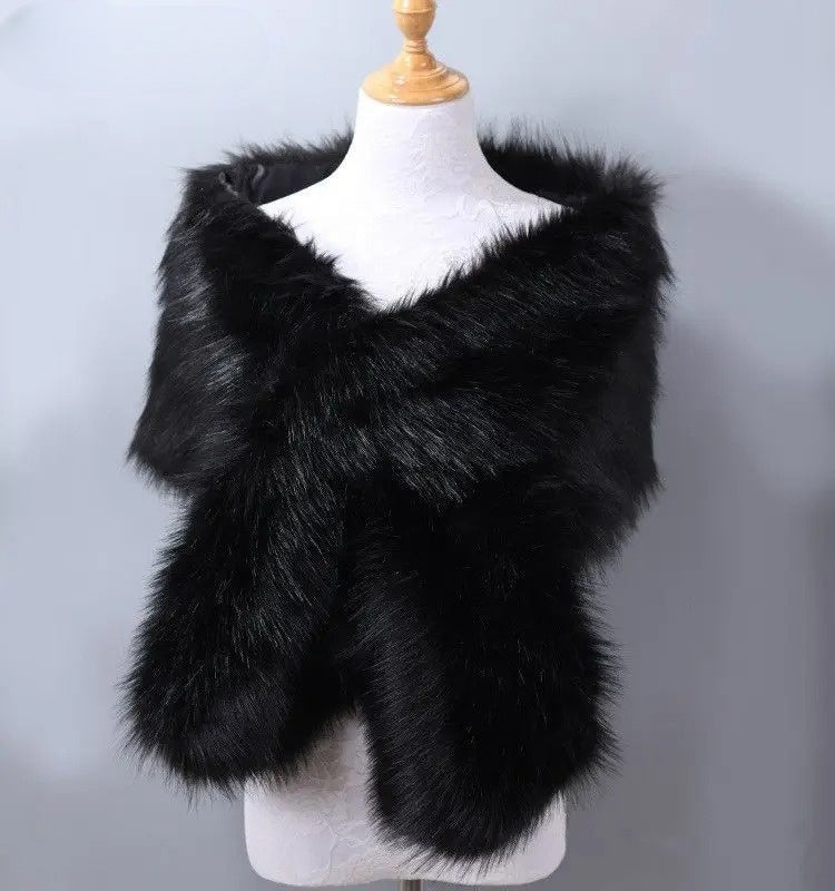Elegante faux fur omslagsjaal - Aurora