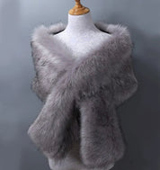 Elegante faux fur omslagsjaal - Aurora