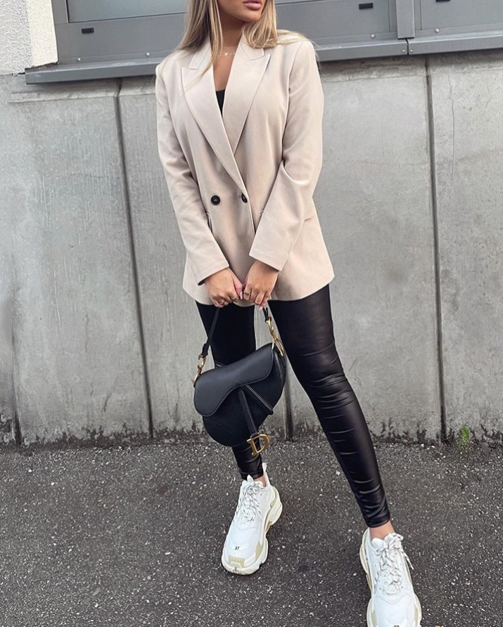 Elegante dames blazer met dubbele knoopsluiting - Celestine