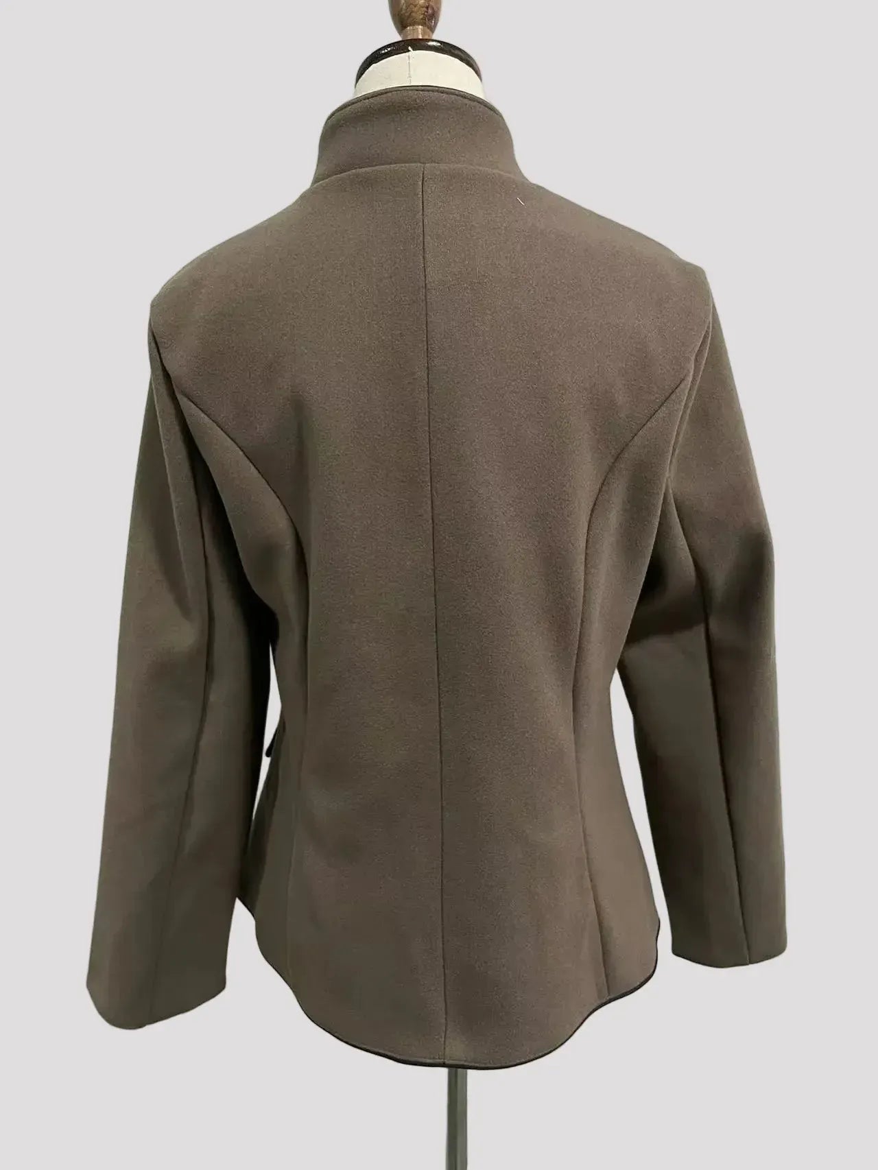 Elegante damesblazer met structuurstof en luxe knopen