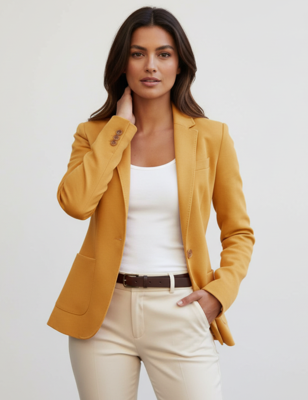 Elegant women's blazer with a refined fit