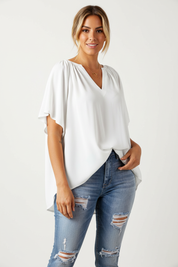 Elegante dames blouse met v-hals en losse mouwen – Samara