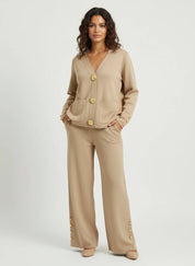 Elegante dames knit set met gouden knopen – Genevieve