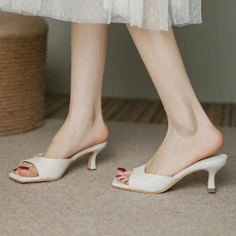 Elegant women’s mules with low heel – Victoria