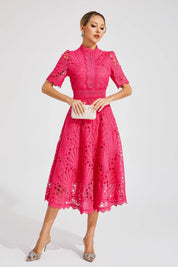 Elegante kanten midi jurk met verfijnde details