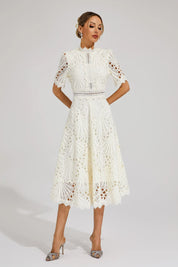 Elegante kanten midi jurk met verfijnde details