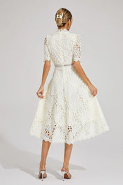 Elegante kanten midi jurk met verfijnde details