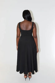 Elegante midi damesjurk met vierkante halslijn
