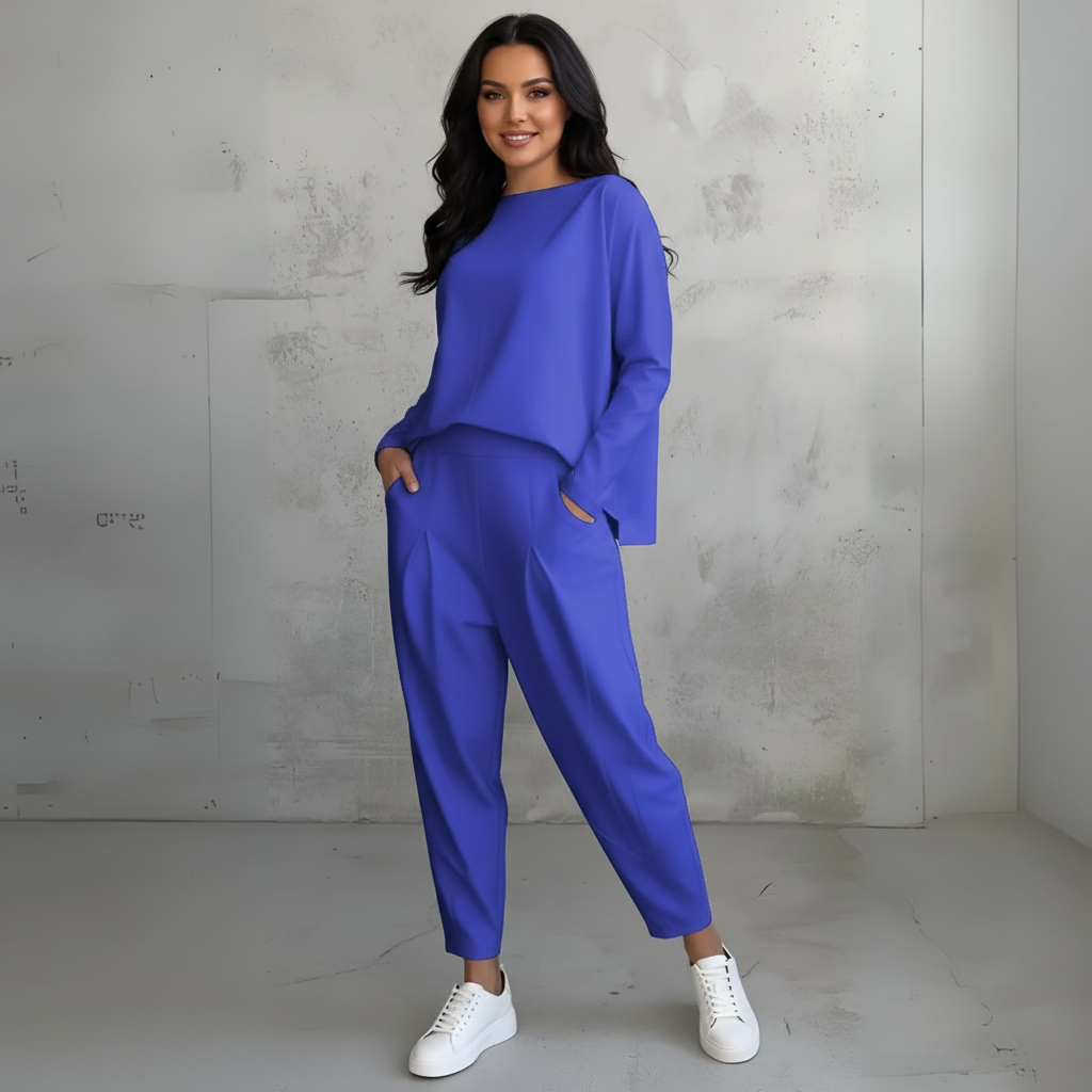 Elegant two-piece lounge set with long sleeves – Mirella