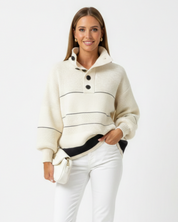 Gebreide dames trui met knopen en hoge kraag – Marilou