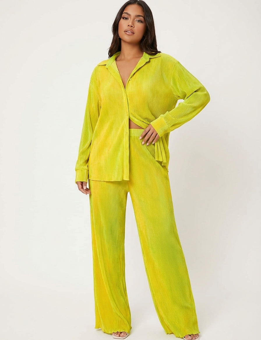 Pleated women’s lounge set with blouse and trousers – Amélie
