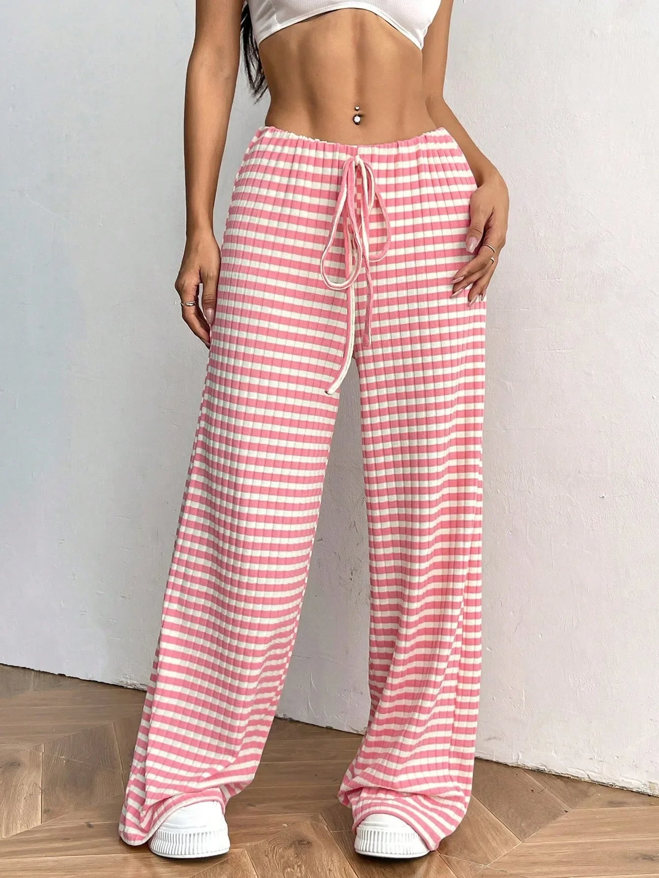 Gestreepte dames lounge broek met wijde pijpen – Mila