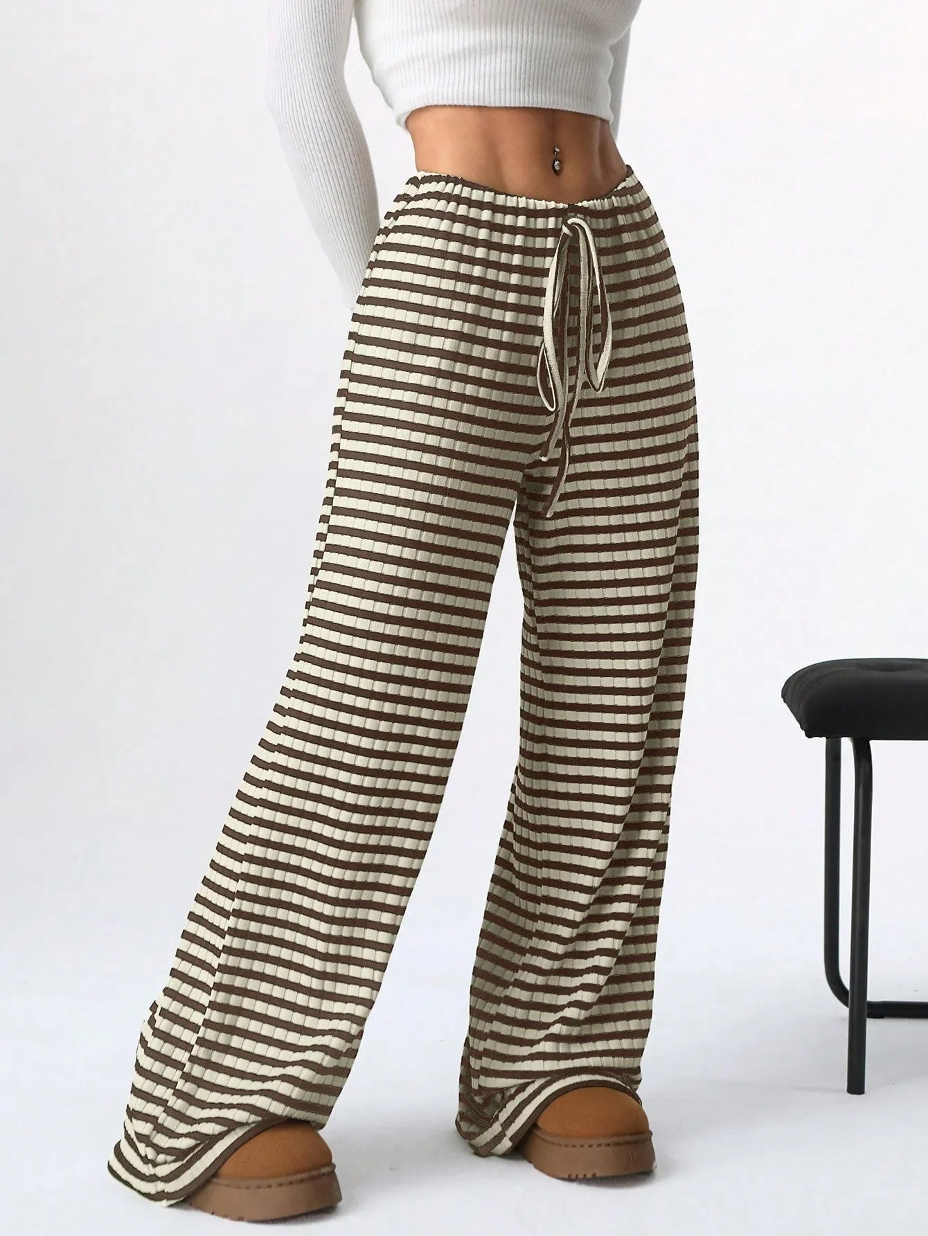Gestreepte dames lounge broek met wijde pijpen – Mila