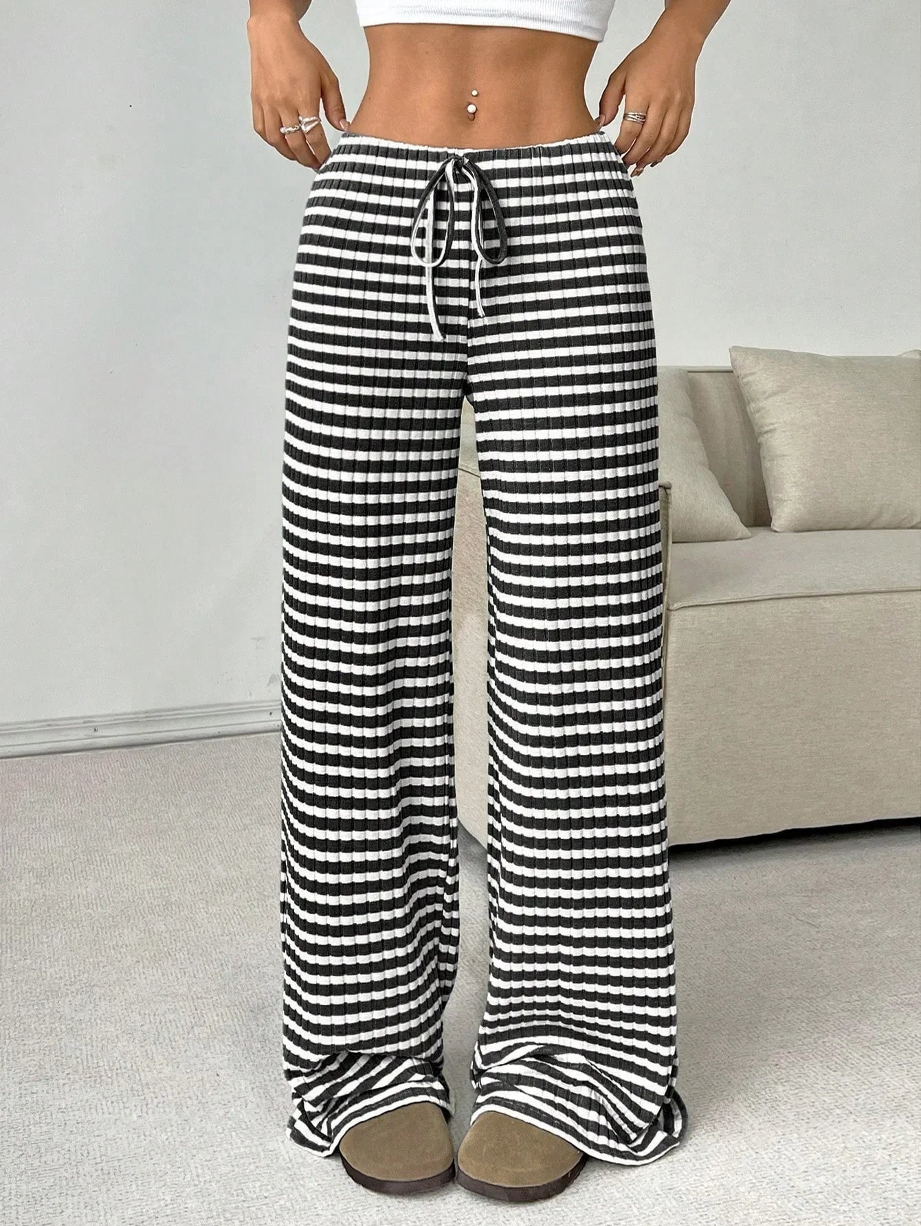 Gestreepte dames lounge broek met wijde pijpen – Mila