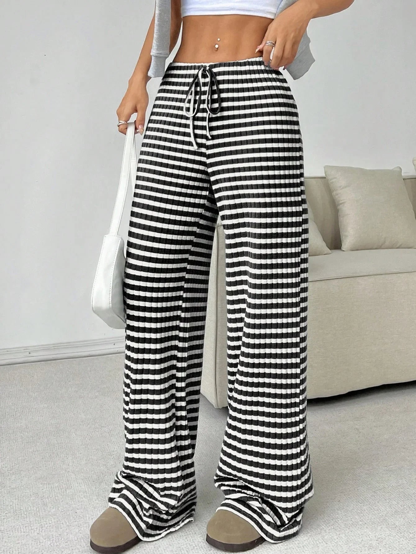 Gestreepte dames lounge broek met wijde pijpen – Mila