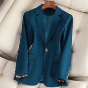 Getailleerde damesblazer met klassieke revers