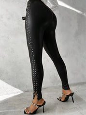 Getailleerde leatherlook dameslegging met studs – Celene