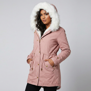 Getailleerde winterparka met zachte voering en elegante capuchon