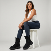 Gevoerde winterlaarzen voor dames met stevige zool en warme voering