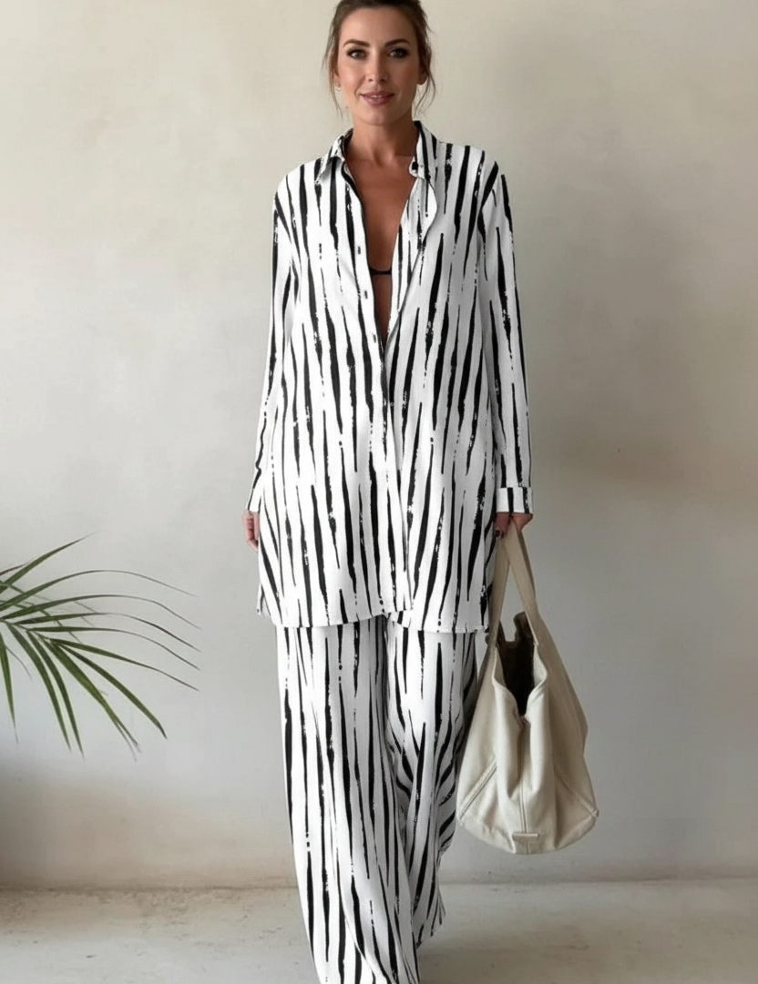 Graphic women's set with blouse and trousers – Maribel