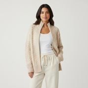 Kasjmier vest met hoge halslijn en kabelstructuur – Céleste