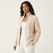 Kasjmier vest met hoge halslijn en kabelstructuur – Céleste