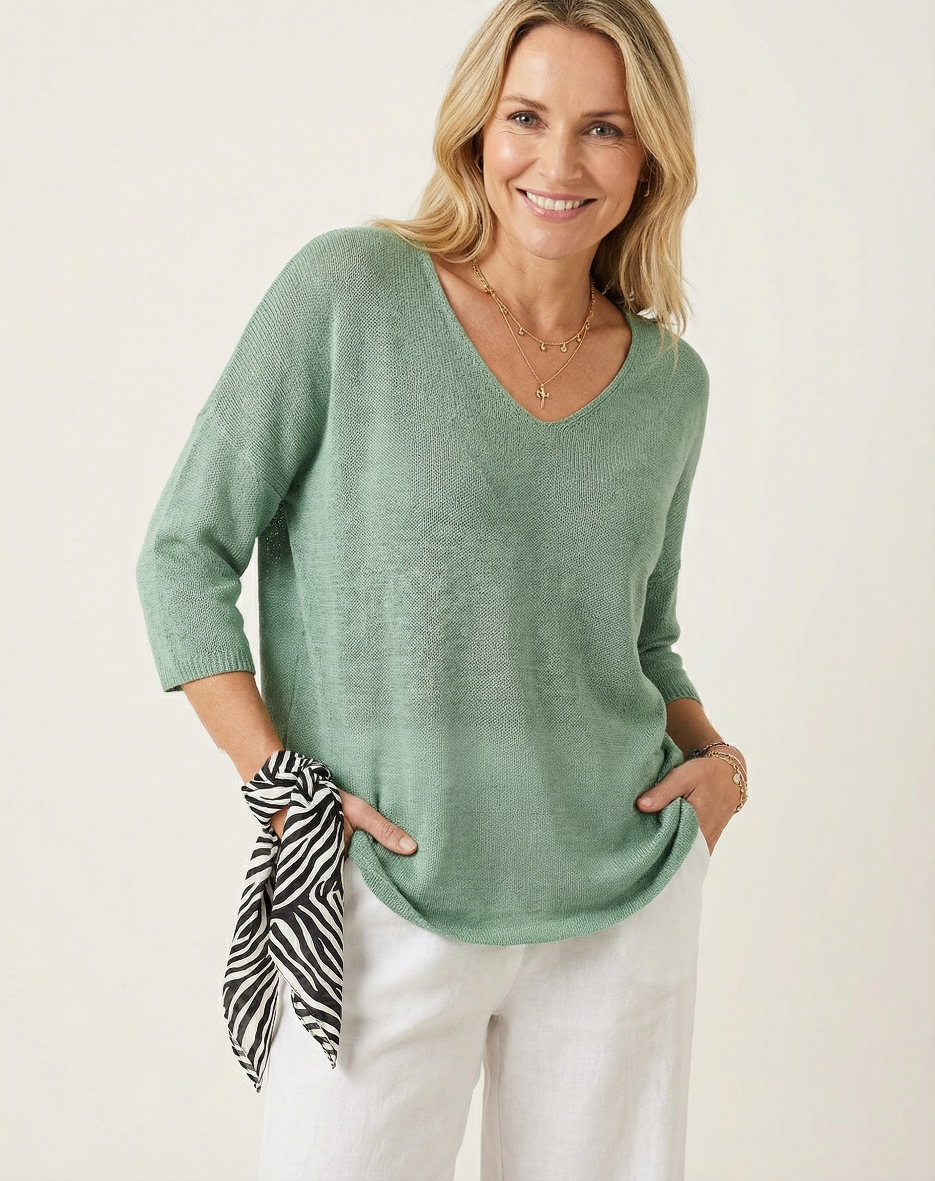 Luchtige V-hals dames trui – Marise