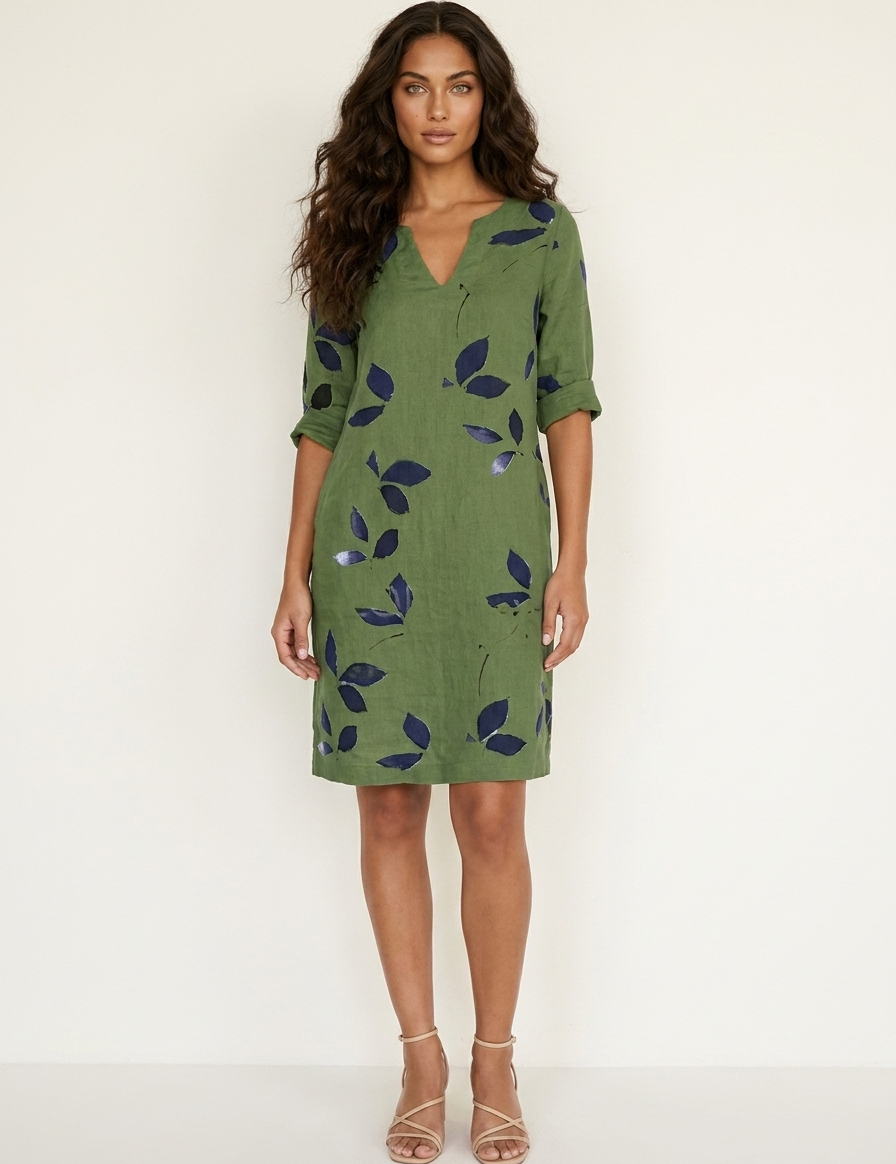 Lightweight dress with a leaf print - Sophie