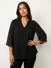 Luchtige chiffon blouse met V-hals – Céline
