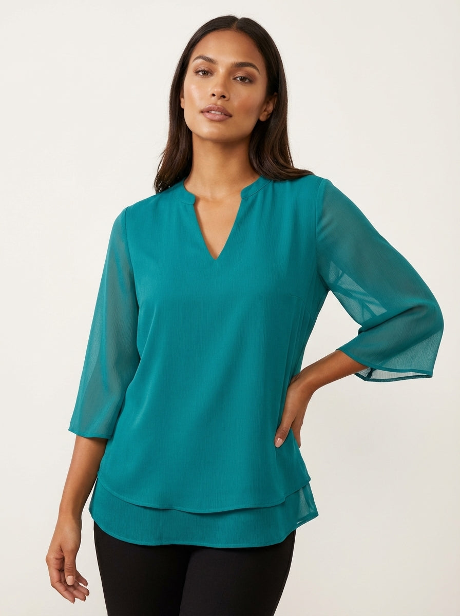 Luchtige chiffon blouse met V-hals – Céline