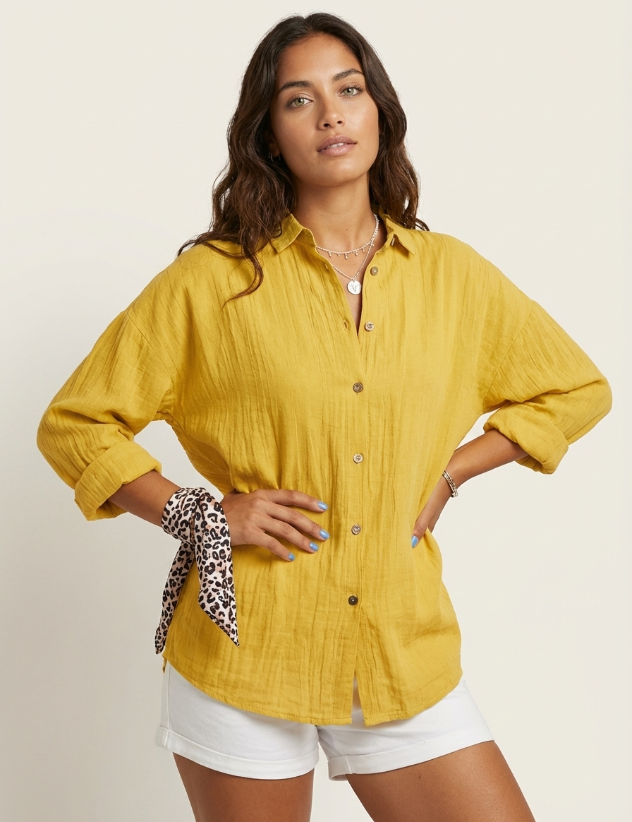 Lightweight women's button-up blouse – Élise