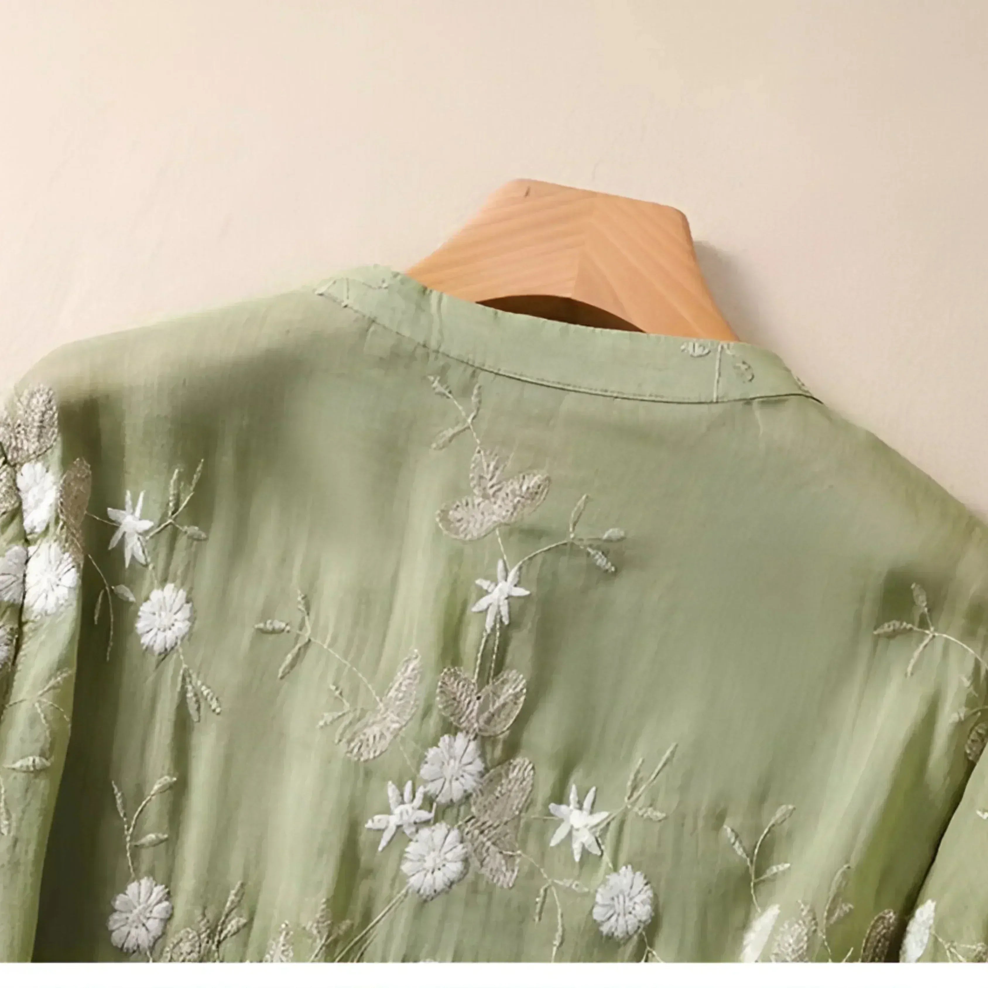 Luchtige geborduurde blouse dames – Emma