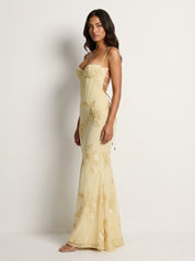 Luxe maxi jurk met bloemenkant en open rug - Luna