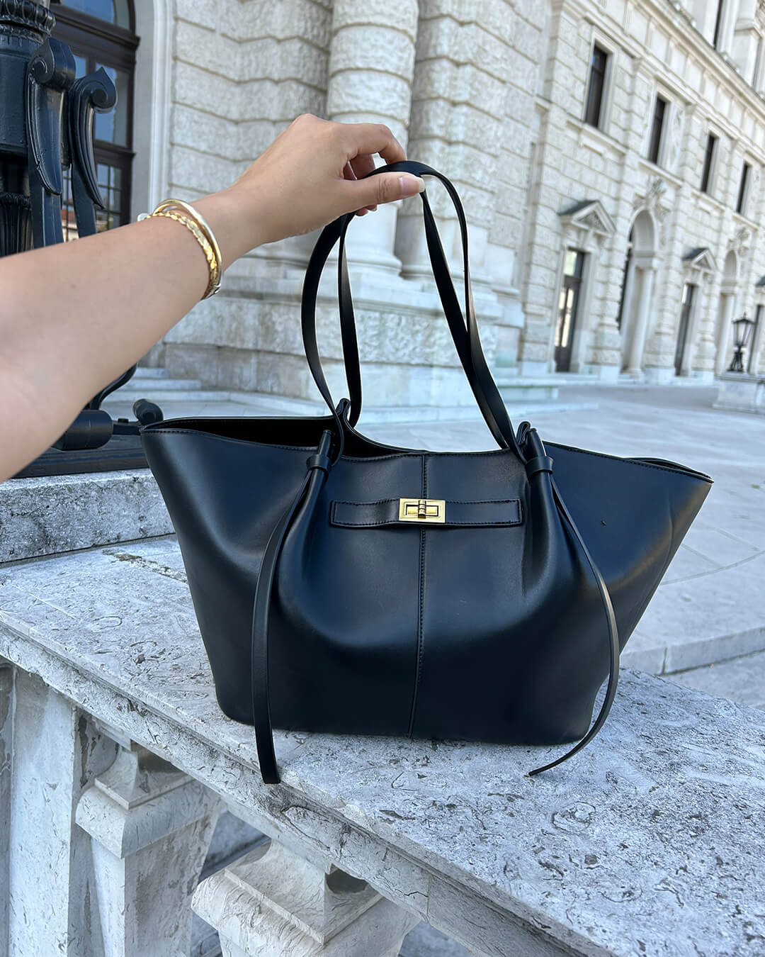 Luxe shopper met gouden sluiting - Gianna