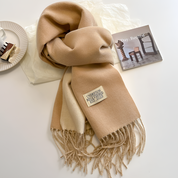 Luxe winter sjaal van wolmix met franjes