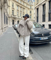 Luxe damesjas met volle faux fur uitstraling