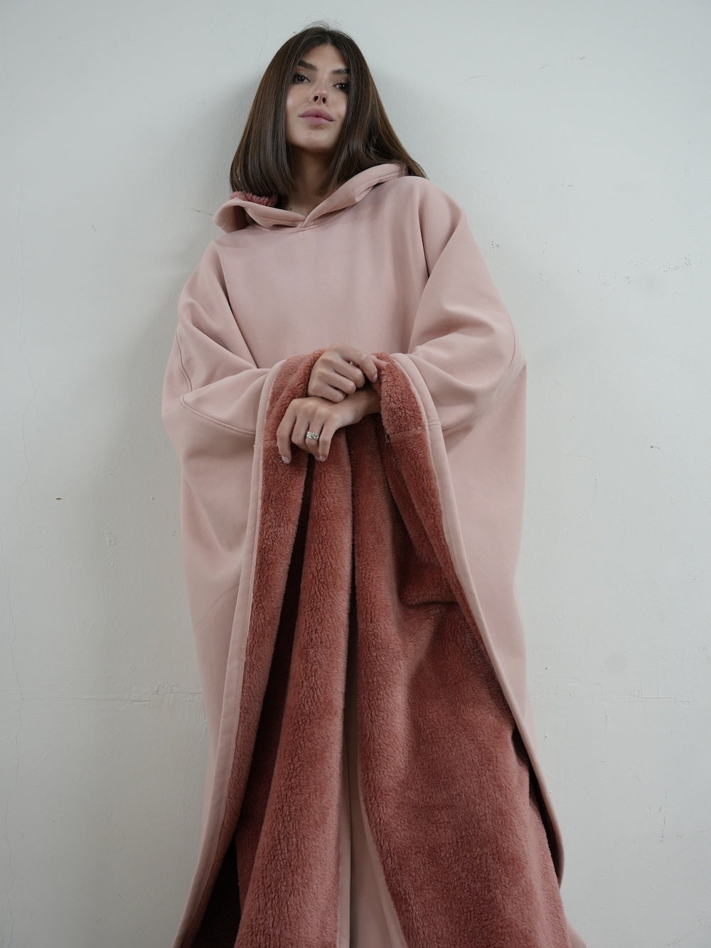 Luxe fleece poncho met capuchon