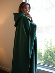 Luxe fleece poncho met capuchon