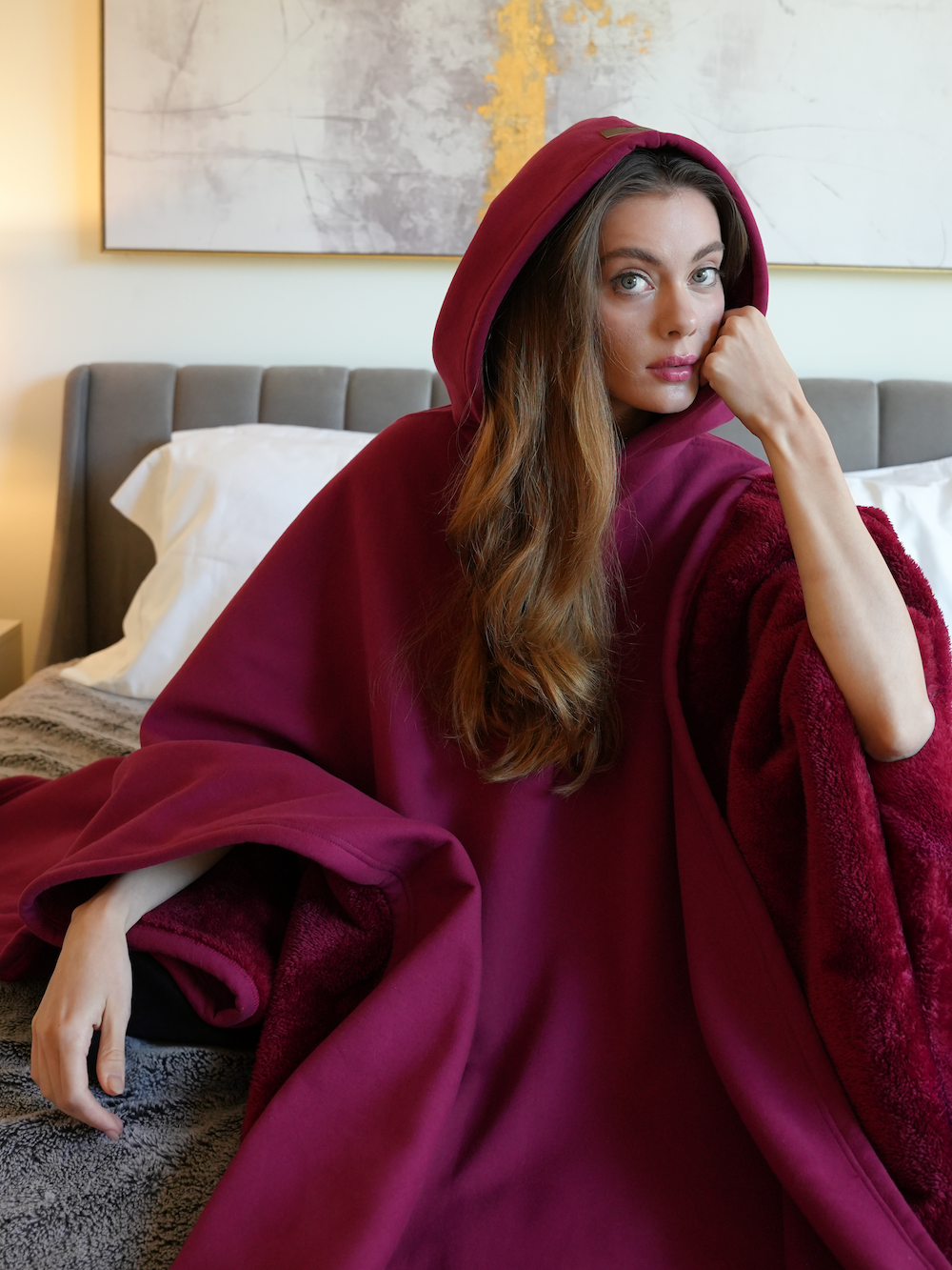 Luxe fleece poncho met capuchon