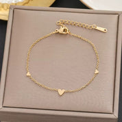 Minimalistische Armband met Hartjesbedels - Amelie