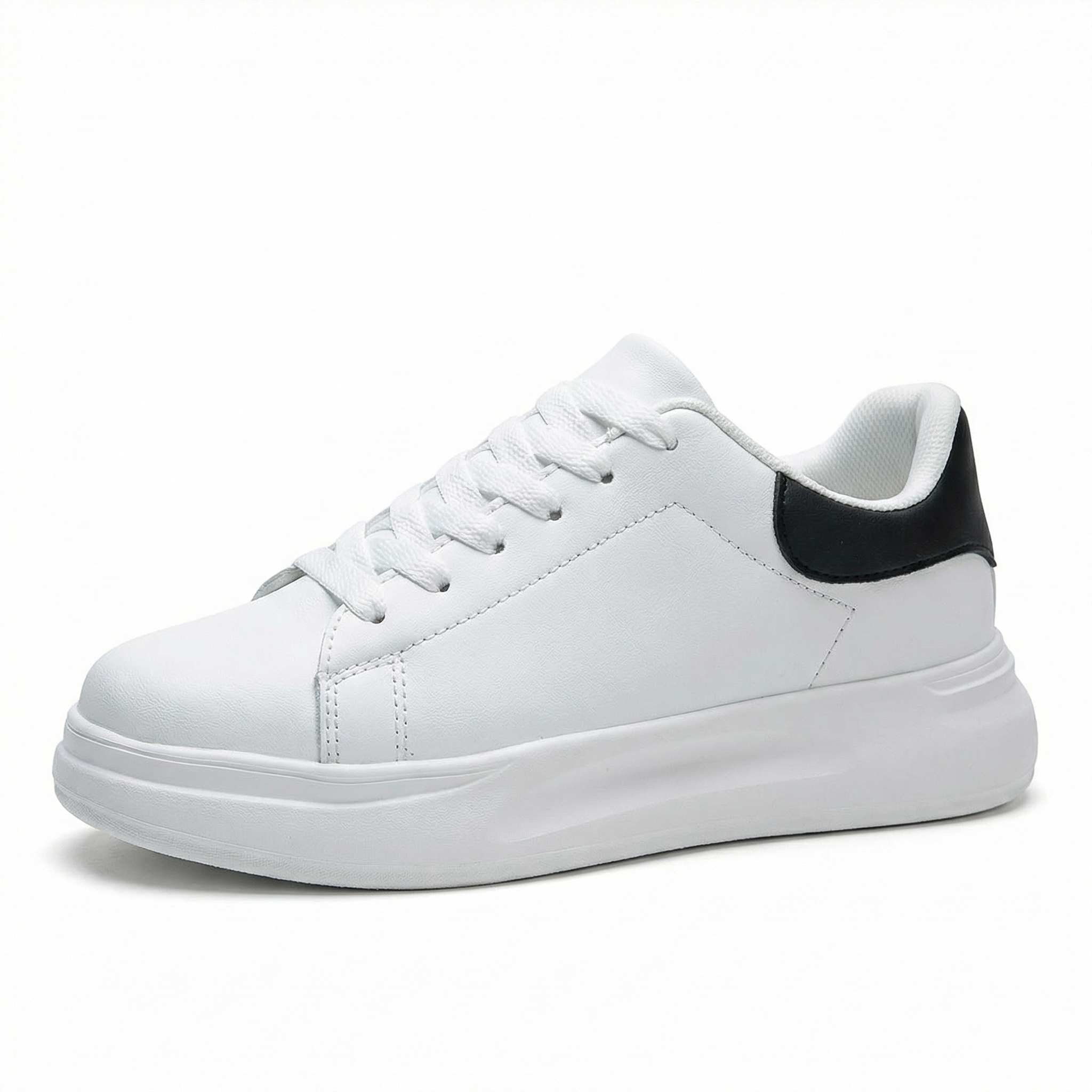 Minimalist women’s sneakers - Juliette