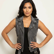 Mouwloos denim vest met biker uitstraling – Mila