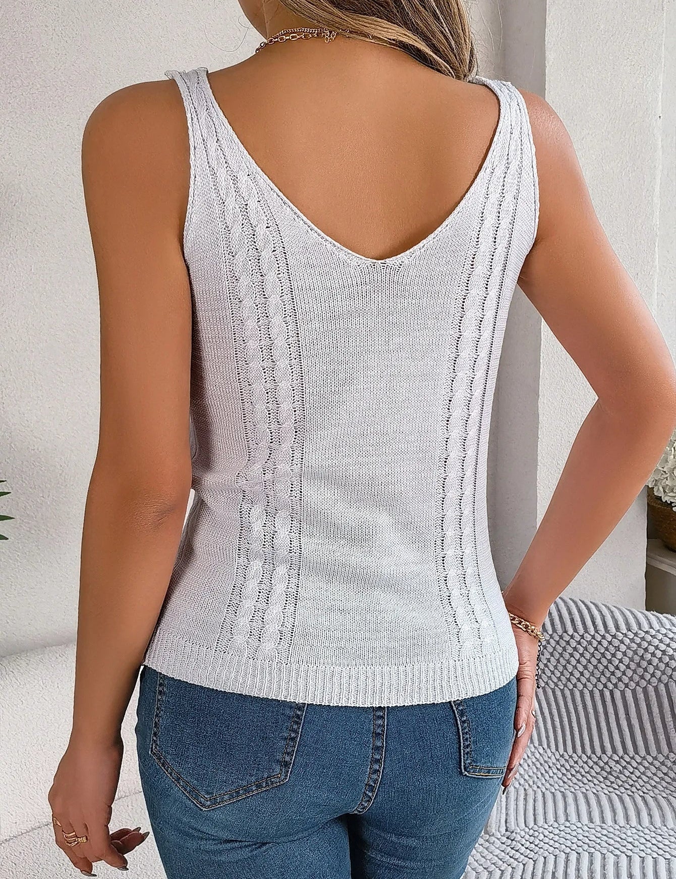 Open-knitchevrontanktop_Bayside00007.jpg